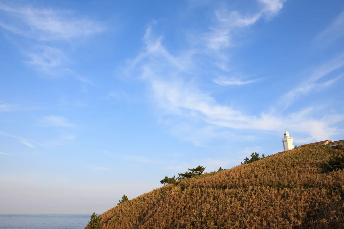 천년의 빛을 밝히는 죽변등대 - 죽변항 여행