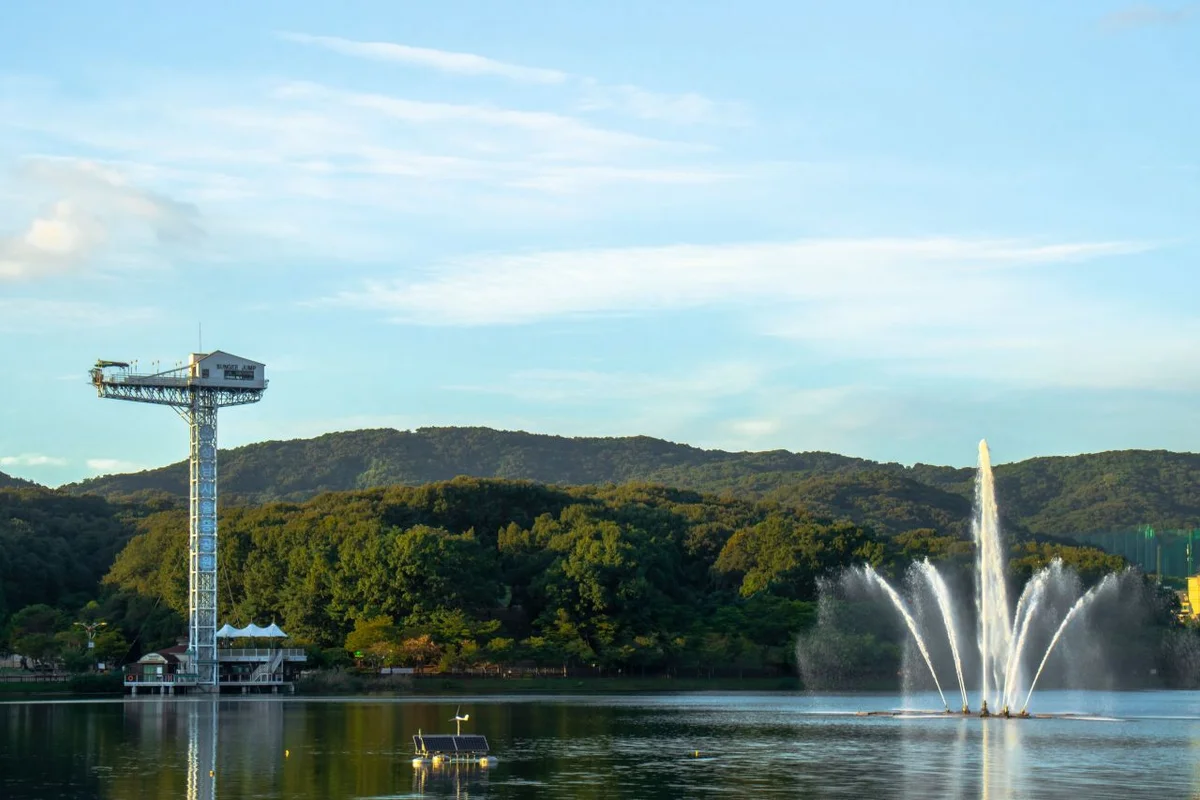 현대백화점 판교점: 쇼핑과 문화가 한곳에 - 분당여행 여행